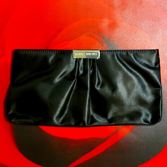 Mario Tricoci Clutch - Picture 3 of 4